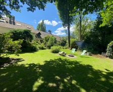 France Île-de-France Saint-Rémy-l'Honoré vacation rental compare prices direct by owner 28421744