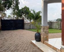 Uganda Central Region Bulenga vacation rental compare prices direct by owner 28711219