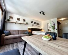 Austria Salzburg Kaprun vacation rental compare prices direct by owner 14652044