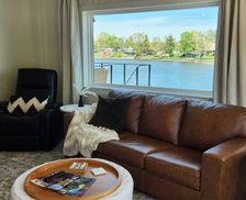 United States Indiana Elkhart vacation rental compare prices direct by owner 32863799