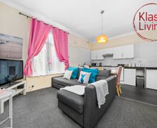 United Kingdom Scotland North Lanarkshire vacation rental compare prices direct by owner 4082748