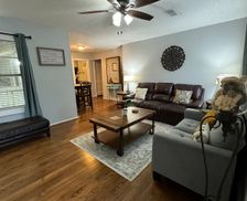 United States Texas Deer Park vacation rental compare prices direct by owner 33560945