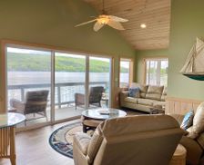 United States New York Hammondsport vacation rental compare prices direct by owner 1152286