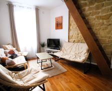 France Île-de-France Groslay vacation rental compare prices direct by owner 33507637