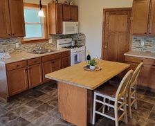 United States Michigan Belding vacation rental compare prices direct by owner 34172622