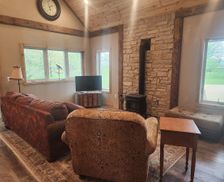 United States Wisconsin Lyndon Station vacation rental compare prices direct by owner 33559069