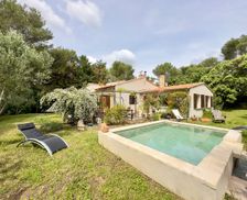 France Occitanie Villeneuve-lès-Avignon vacation rental compare prices direct by owner 33462725