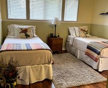 United States Washington Burlington vacation rental compare prices direct by owner 360010