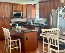 United States California Visalia vacation rental compare prices direct by owner 1196701