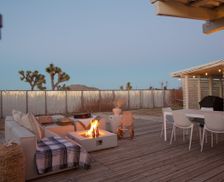 United States California Yucca Valley vacation rental compare prices direct by owner 23913703