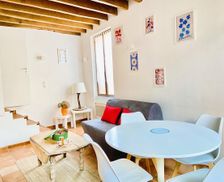 France Centre-Val de Loire La Ferté-Saint-Aubin vacation rental compare prices direct by owner 4079148