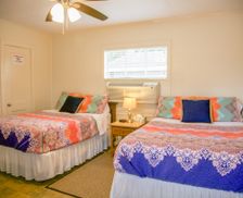 United States Texas Shiner vacation rental compare prices direct by owner 2141046