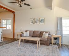 United States California Los Alamos vacation rental compare prices direct by owner 2136103