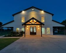 United States Texas Santa Fe vacation rental compare prices direct by owner 2286820