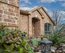United States Texas Cedar Hill vacation rental compare prices direct by owner 24482828