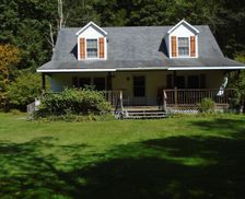 United States New York Livingston Manor vacation rental compare prices direct by owner 705362