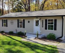 United States North Carolina Waxhaw vacation rental compare prices direct by owner 11740685