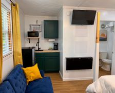 United States Indiana Monticello vacation rental compare prices direct by owner 11792002