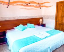 Ecuador Islas Galápagos Puerto Villamil vacation rental compare prices direct by owner 25519570