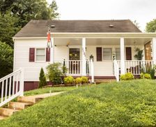 United States Kentucky Ashland vacation rental compare prices direct by owner 15625195