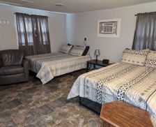 United States Iowa Knoxville vacation rental compare prices direct by owner 24684683