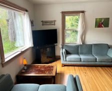 United States New York Chichester vacation rental compare prices direct by owner 209178