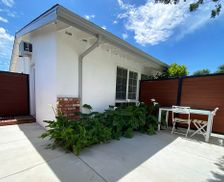 United States California Los Angeles vacation rental compare prices direct by owner 25460209