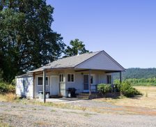 United States Oregon McMinnville vacation rental compare prices direct by owner 812724