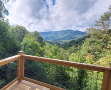 United States North Carolina Cullowhee vacation rental compare prices direct by owner 33174022