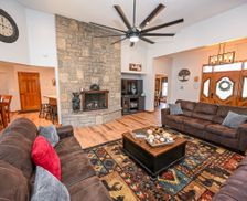 United States Ohio Rockbridge vacation rental compare prices direct by owner 10298580