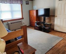 United States New Hampshire Colebrook vacation rental compare prices direct by owner 33286712