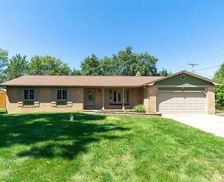 United States Michigan Grand Blanc Township vacation rental compare prices direct by owner 32390375