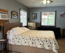 United States Arkansas Gamaliel vacation rental compare prices direct by owner 32815912