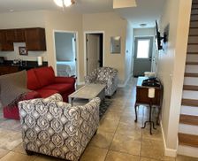 United States Illinois Bloomington vacation rental compare prices direct by owner 604087