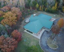 United States Arkansas Mulberry vacation rental compare prices direct by owner 33542878