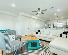 United States Texas Surfside Beach vacation rental compare prices direct by owner 33470719