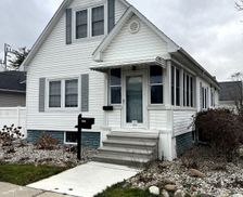 United States Michigan Wyandotte vacation rental compare prices direct by owner 32970159