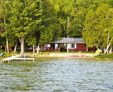 United States Michigan Lake Ann vacation rental compare prices direct by owner 34722151