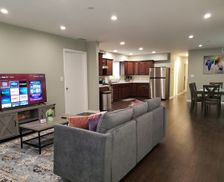 United States Illinois Berwyn vacation rental compare prices direct by owner 24952608