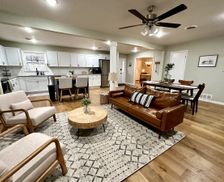 United States Arkansas Fort Smith vacation rental compare prices direct by owner 33535754