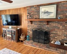 United States North Carolina Warrensville vacation rental compare prices direct by owner 33538922