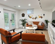 United States Maryland Silver Spring vacation rental compare prices direct by owner 33476441