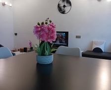 France Île-de-France Élancourt vacation rental compare prices direct by owner 33460627