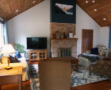 United States New York Johnsburg vacation rental compare prices direct by owner 32370790