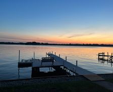 United States Illinois Fox Lake vacation rental compare prices direct by owner 32439870