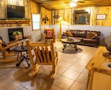 United States Texas Lindale vacation rental compare prices direct by owner 32985090