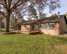 United States Wisconsin Eau Claire vacation rental compare prices direct by owner 2575679