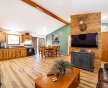 United States Michigan Cheboygan vacation rental compare prices direct by owner 33108836