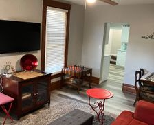 United States Iowa Cedar Rapids vacation rental compare prices direct by owner 33148932