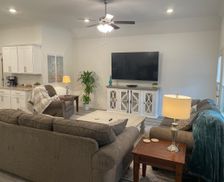 United States Louisiana Baton Rouge vacation rental compare prices direct by owner 33087960